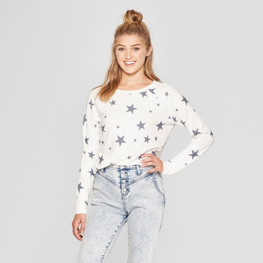Women’s Star Print Pullover Sweatshirt